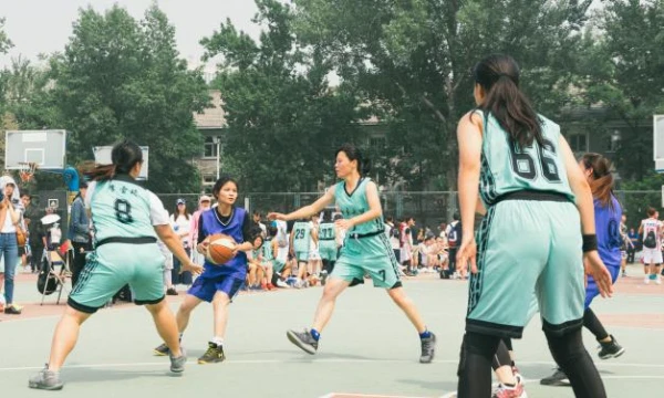 篮球小学生基本功训练教学反思怎么写_0